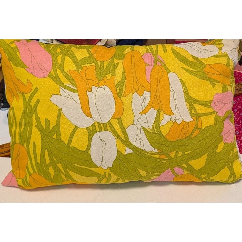 Vintage MCM Floral Pillow 60s 70s Groovy Mod Accent Pastel‎ Psychedelic Cottage